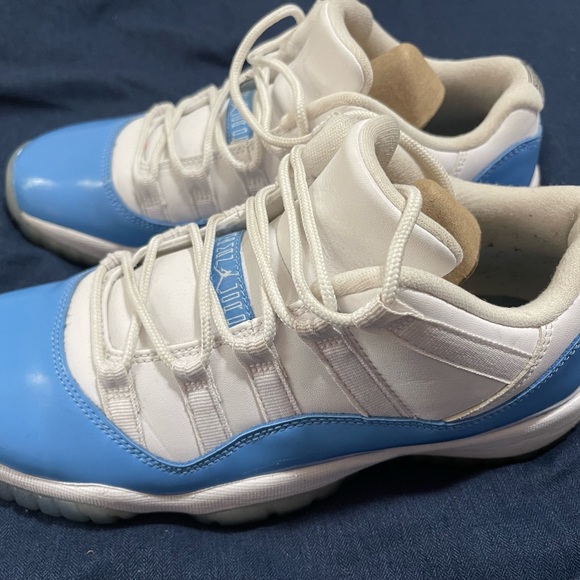 Nike Size 6.5YAir Jordan 11 XI Retro Low UNC Carolina Blue White - Picture 3 of 8